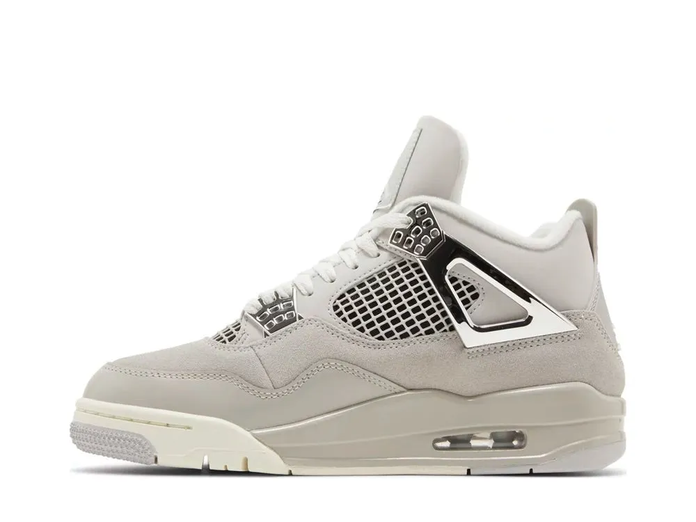 Air Jordan 4 Retro Frozen Moments (W)