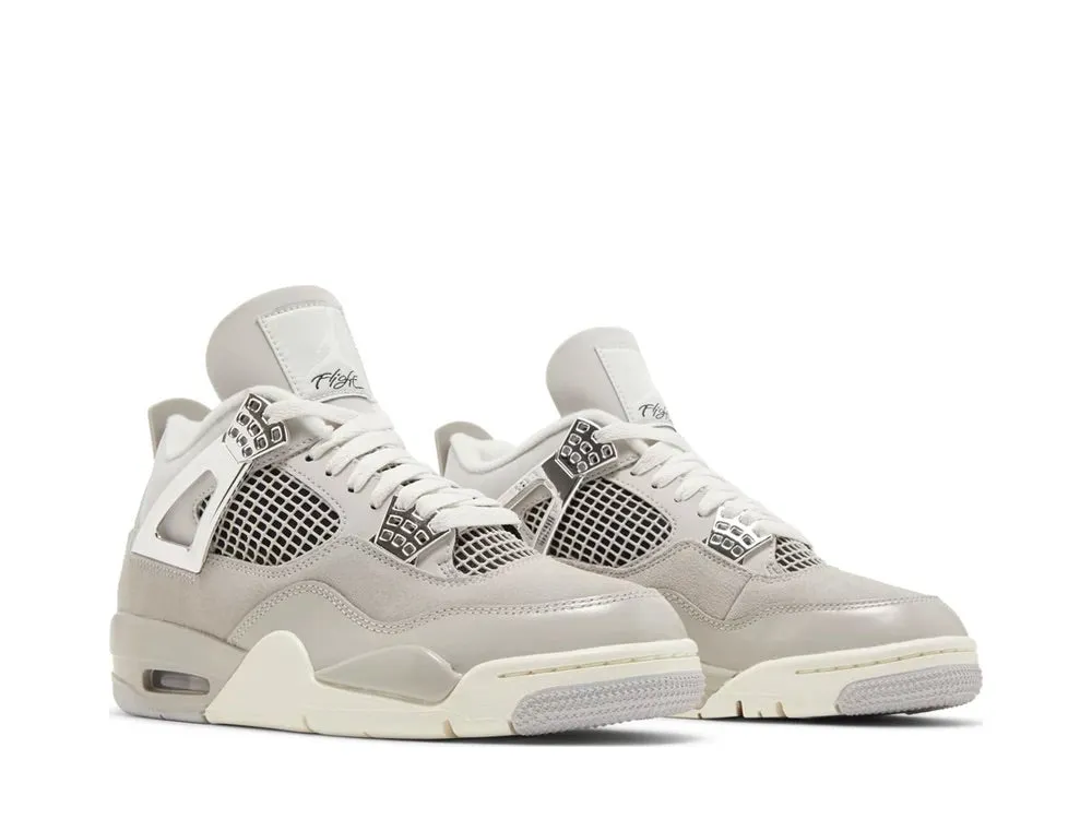 Air Jordan 4 Retro Frozen Moments (W)
