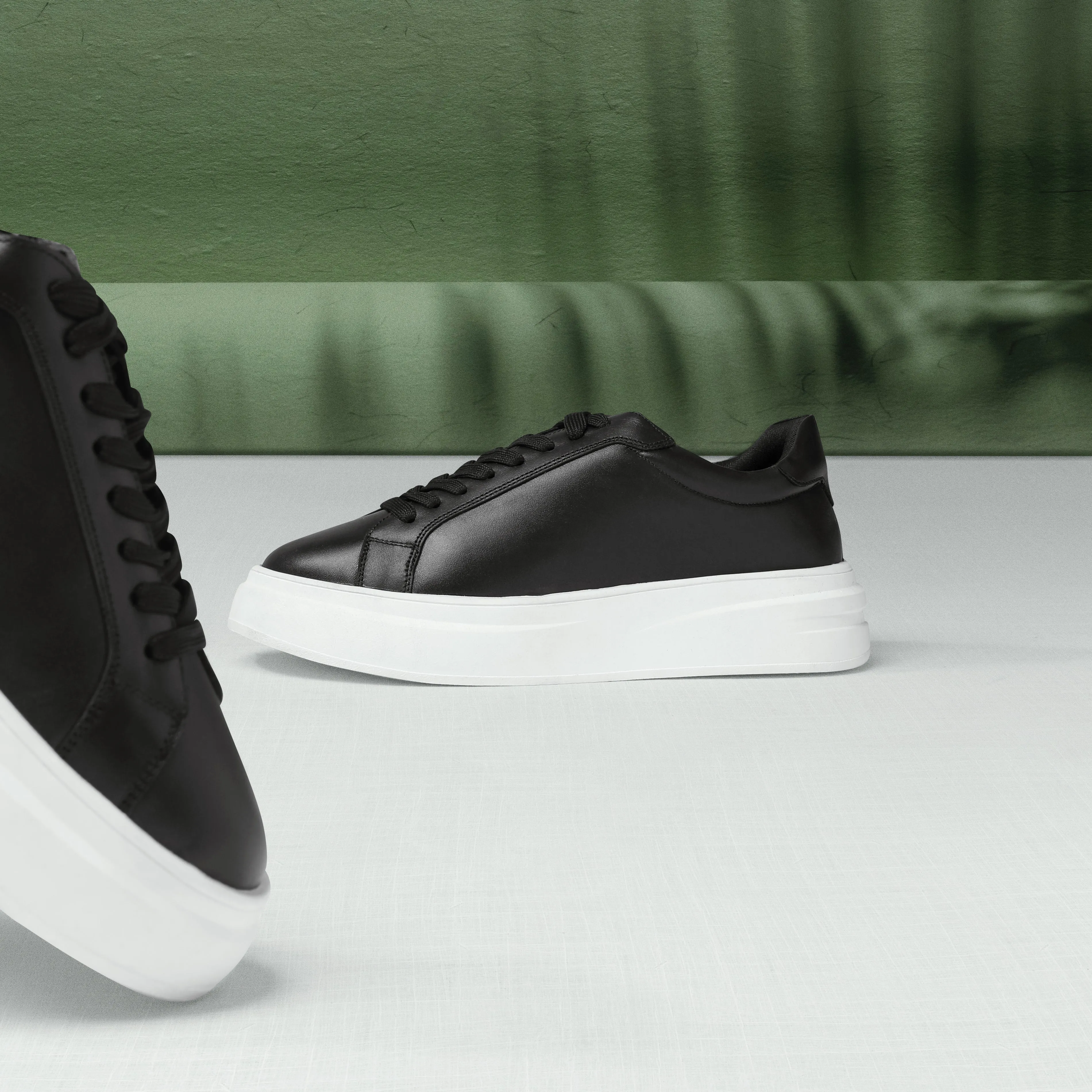 BlancPeak | Plain Black Sneakers