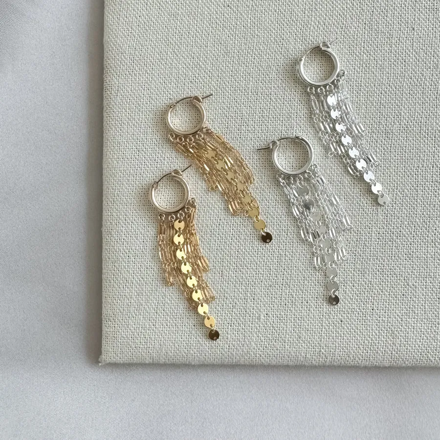 FEATHER EARRINGS IN SILVER