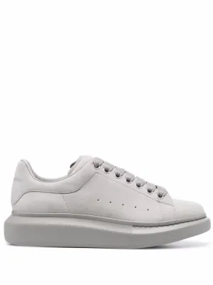 Oversized sneakers
