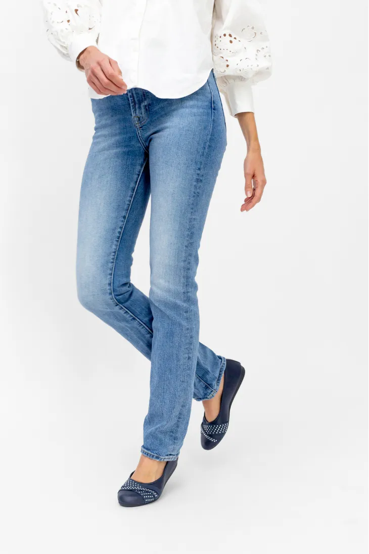 Round Toe Studded Ballet Flats (Anne)